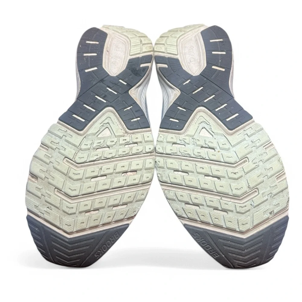 Brooks 413 light